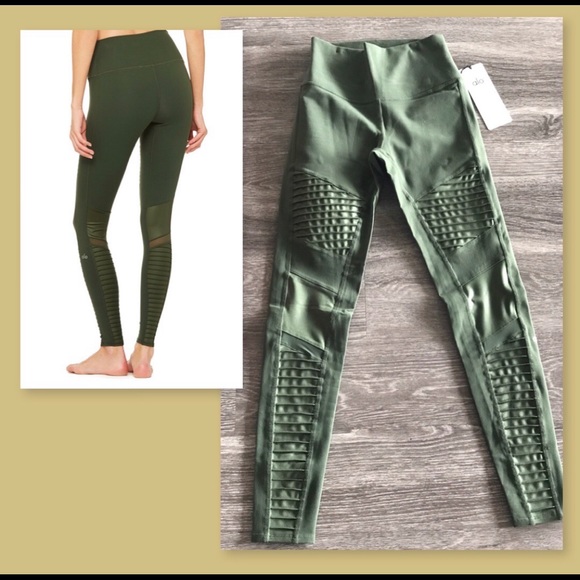 ALO Yoga Pants - Alo Moto Leggings